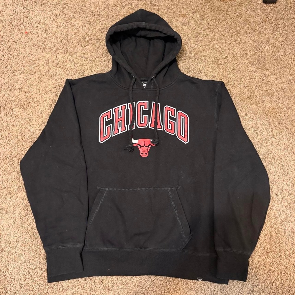 47 Brand Chicago Bulls NBA Hoodie Mens Extra Large Black Red Sweatshirt